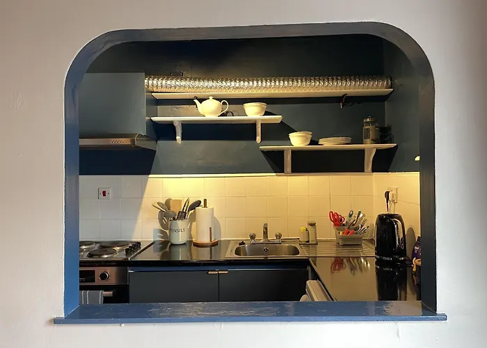 Noble Nooks - Victorian Hideaway At Brighton Station